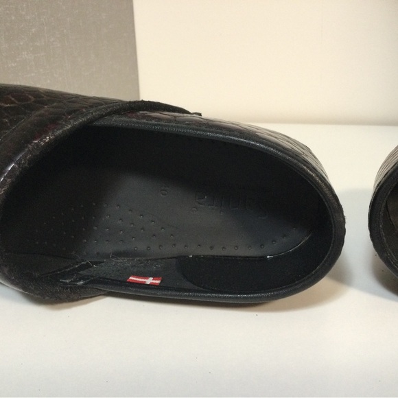 Dansko Clogs - Picture 7 of 9